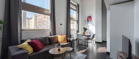 Comfort Apartment, Balcony, Courtyard View | Living area | 40-inch LCD TV with cable channels
