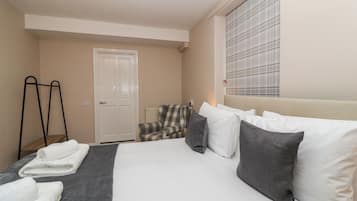 Cottage | 7 bedrooms, individually decorated, individually furnished