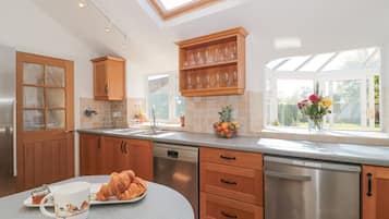 Fridge, dishwasher, electric kettle, toaster