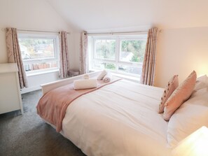 Feriehus | 4 soveværelser, individuelt design, individuel indretning, gratis Wi-Fi