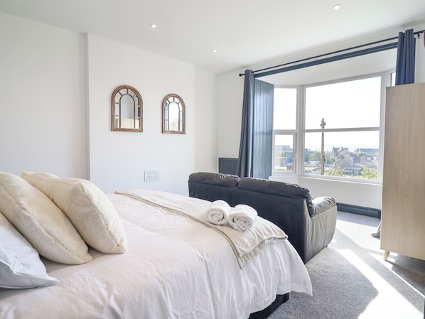 7 Schlafzimmer, individuell dekoriert, individuell eingerichtet