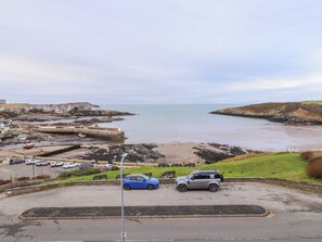 ที่จอดรถฟรี