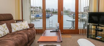 4 ทีล เฮาส์