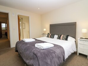 2 bedrooms, individually decorated, individually furnished, free WiFi - 4 Teal House (Carnforth)