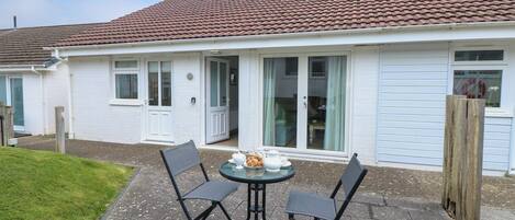 平房 | 住宿正面