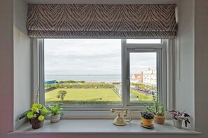 Interior - Walpole Bay Sea Views (Margate)
