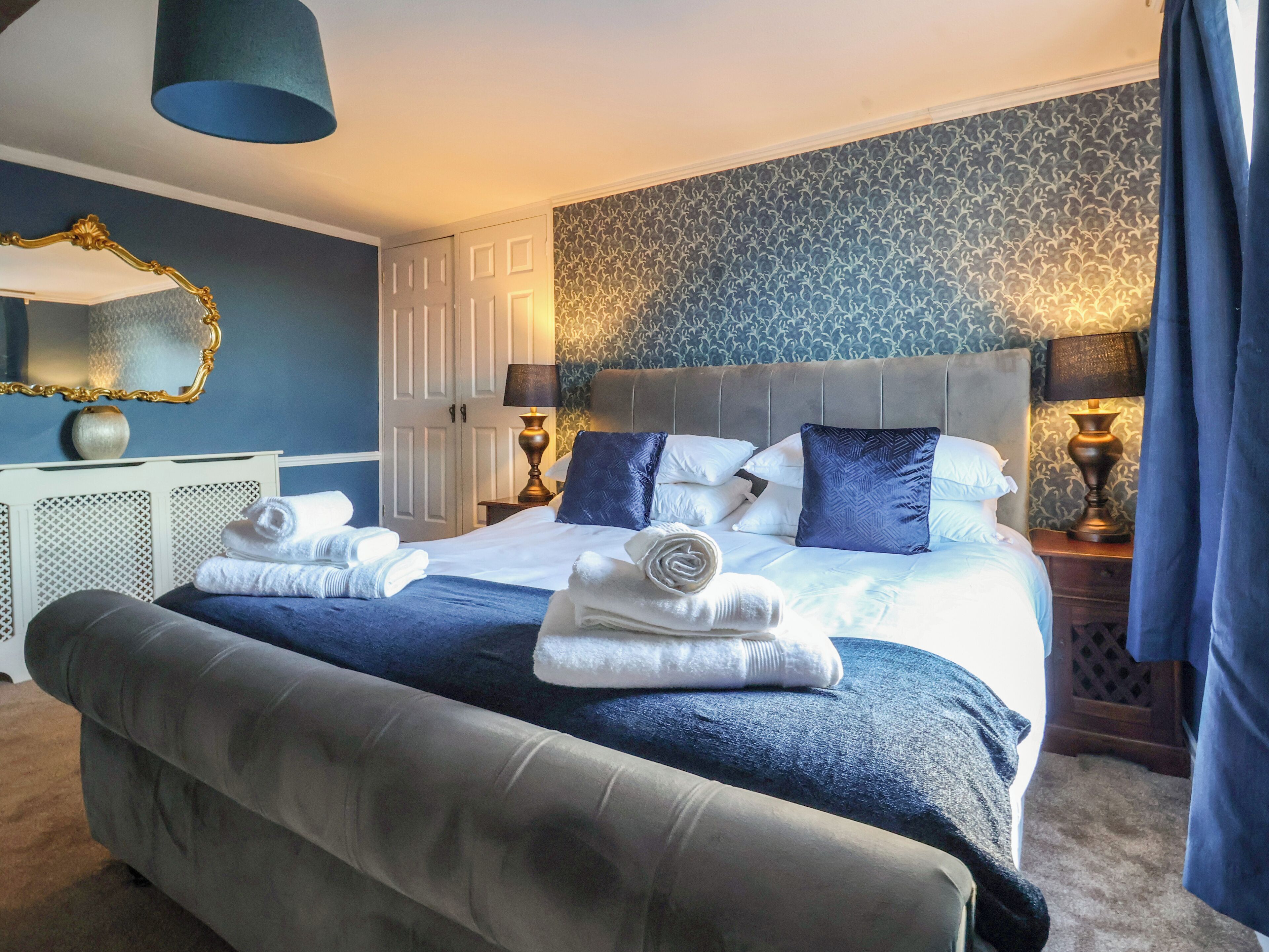 7 bedrooms, individually decorated, individually furnished, free WiFi