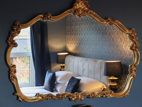 7 bedrooms, individually decorated, individually furnished, free WiFi