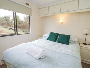 2 bedrooms, individually decorated, individually furnished, free WiFi