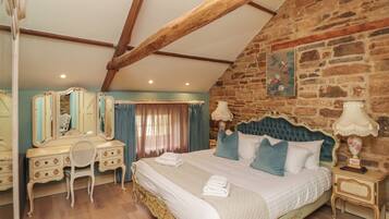 3 Schlafzimmer, individuell dekoriert, individuell eingerichtet