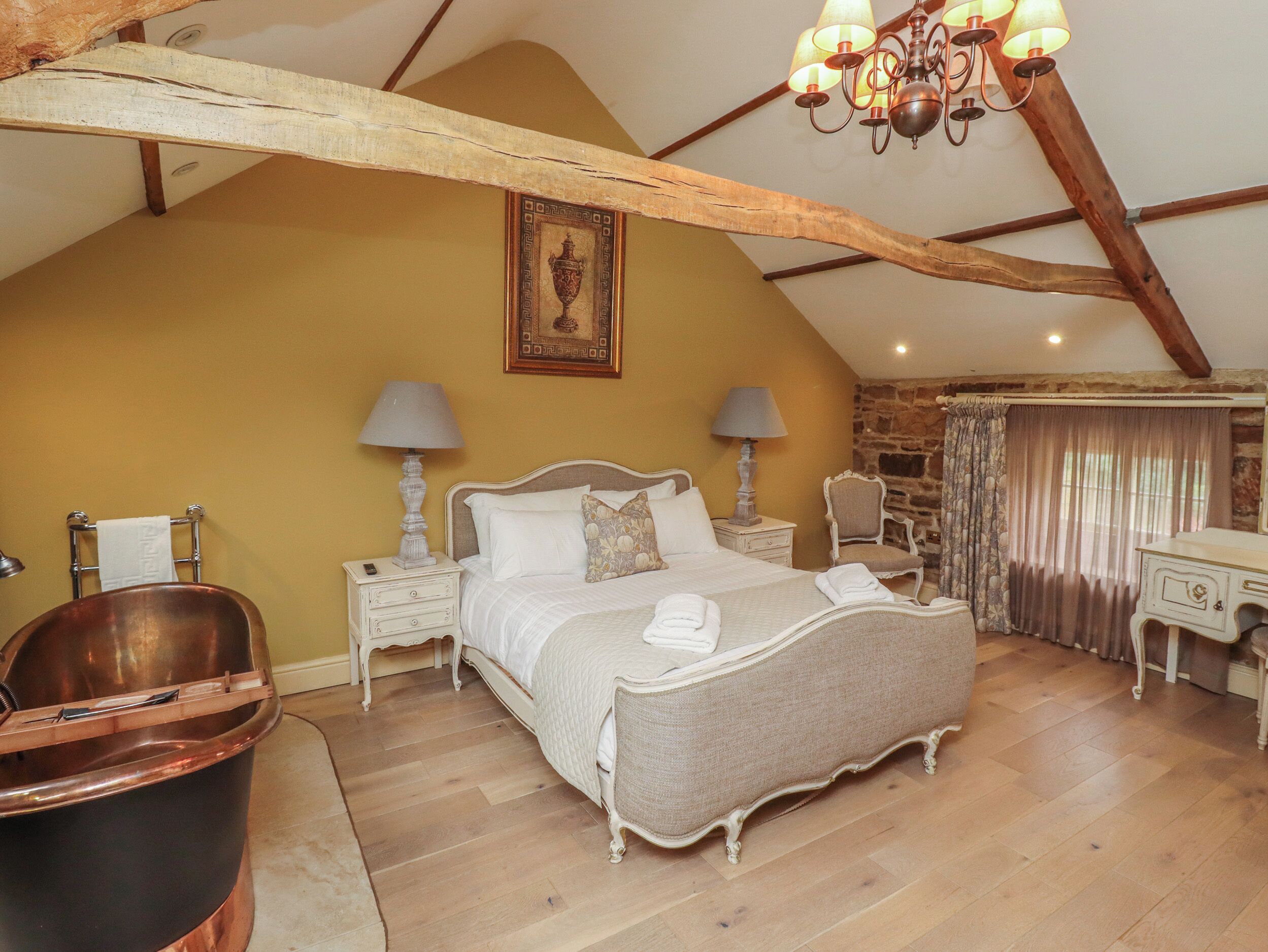 3 多间卧室、特色装修、特色家居、免费 WiFi