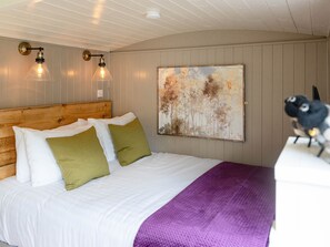 1 bedroom, individually decorated, individually furnished, free WiFi