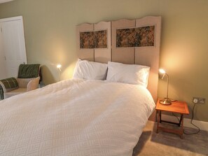 3 Schlafzimmer, individuell dekoriert, individuell eingerichtet