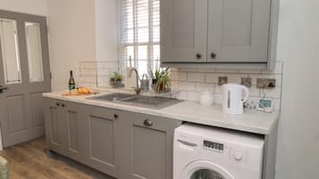 Fridge, dishwasher, electric kettle, toaster