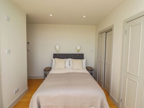 3 bedrooms, individually decorated, individually furnished, free WiFi