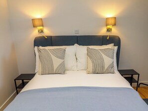 3 室のベッドルーム、客室ごとに異なる装飾、客室ごとに異なるインテリア、WiFi (無料)