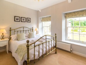 5 dormitorios, decoración individual, mobiliario individual