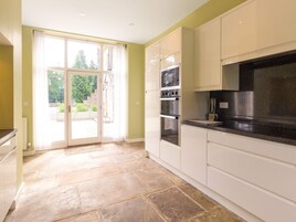 食器洗い機、調理器具と食器