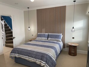 4 bedrooms, individually decorated, individually furnished, free WiFi