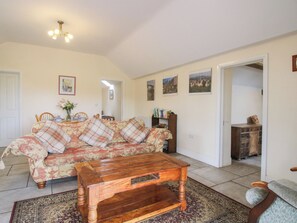 Cottage | Interior - Millstone Cottages - Millstone Cottage (Shrewsbury)