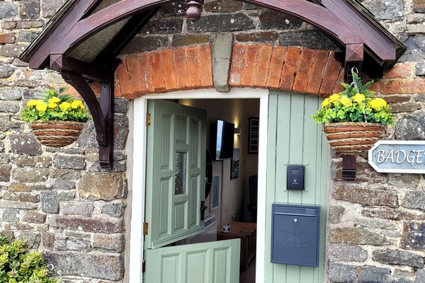 Cottage | Exterior detail