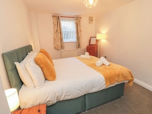 3 Schlafzimmer, individuell dekoriert, individuell eingerichtet