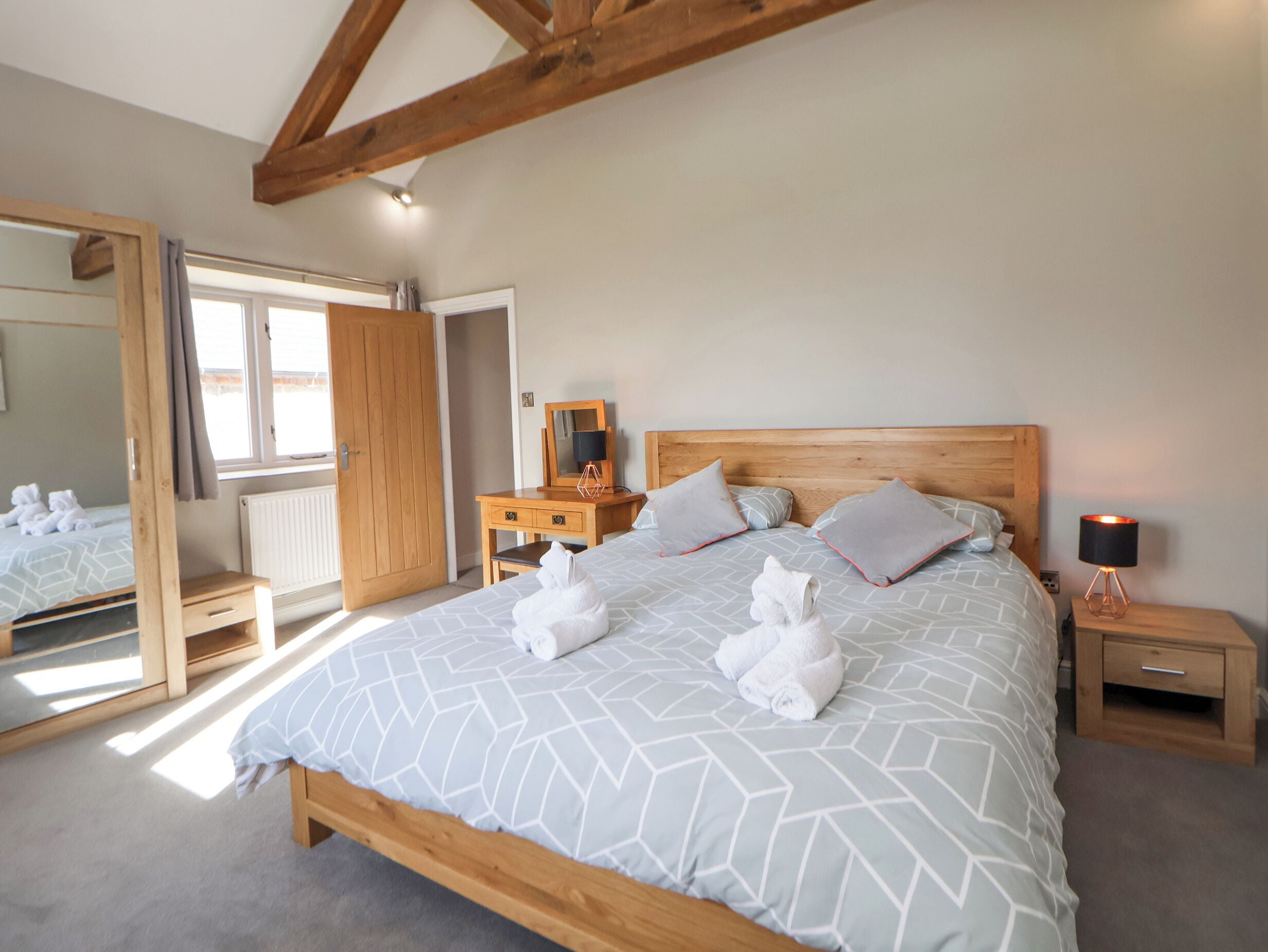 7 bedrooms, individually decorated, individually furnished, free WiFi