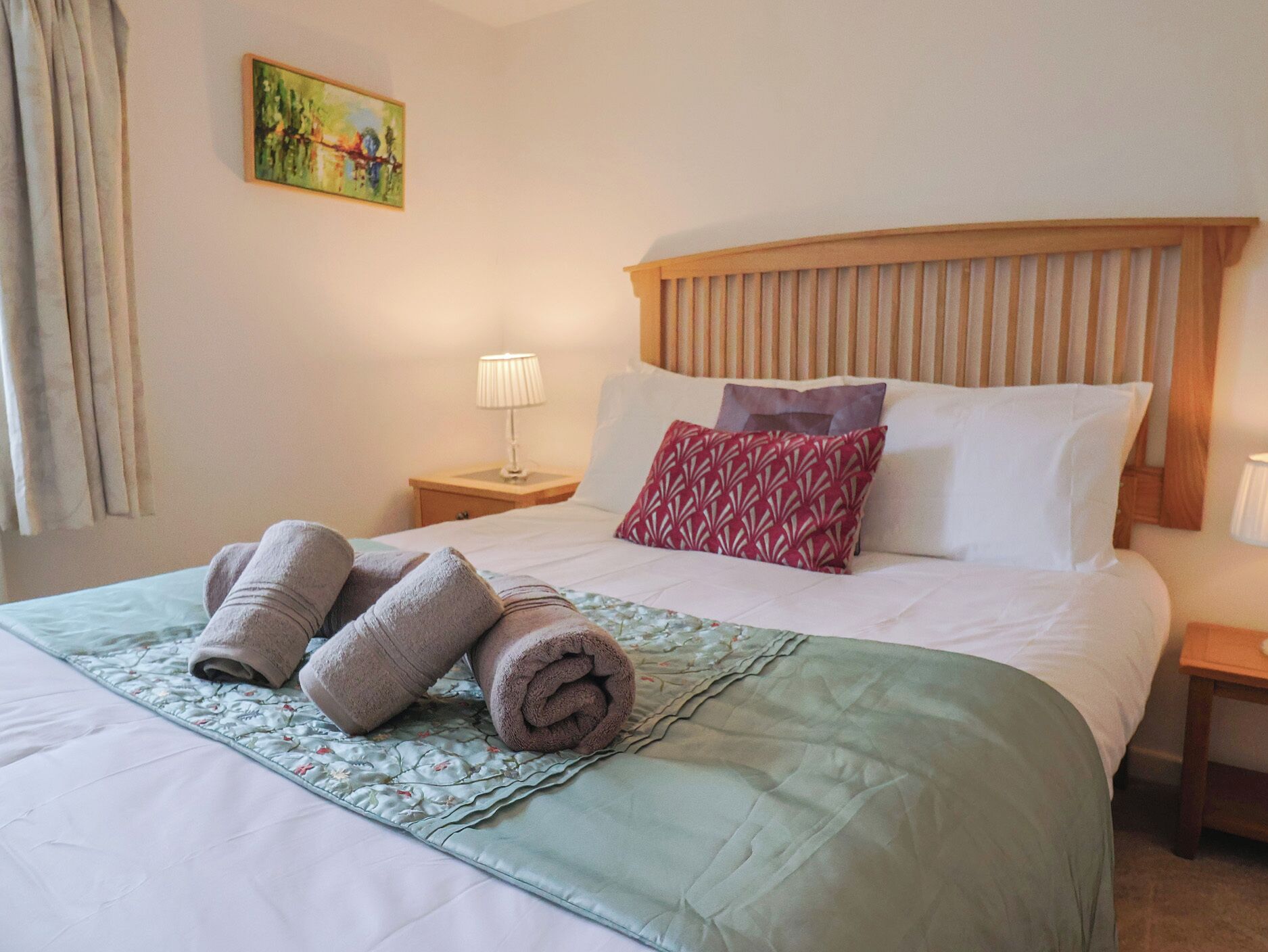 2 bedrooms, individually decorated, individually furnished, free WiFi