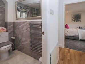 Shower - Yewdale View Apartment (Coniston)