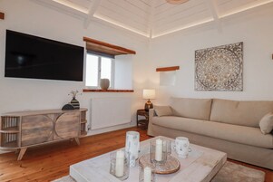 Cottage | Living area