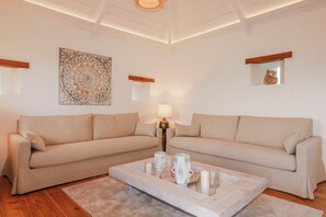 Cottage | Living area - Logan Barn (Camelford)