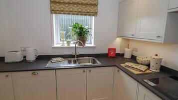 Fridge, dishwasher, electric kettle, toaster