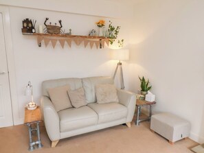 Cottage | Living area - Happy Days (Scarborough)