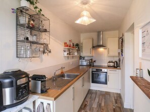 Refrigerador, lavavajillas, tetera/pava eléctrica, tostadora