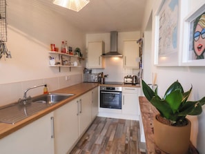 Fridge, dishwasher, electric kettle, toaster - Happy Days (Scarborough)