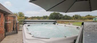 Millstone Cottages - Breidden View