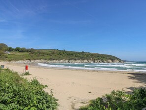 Beach nearby - The Observatory Tower (Falmouth)