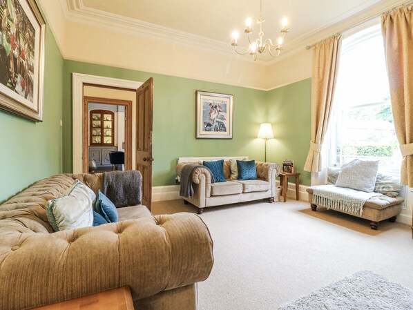 Cottage | Living area - Deeley House (Matlock)