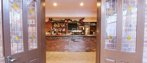 Bar (in der Unterkunft)