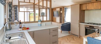 Maple Lodge