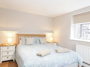 3 bedrooms, individually decorated, individually furnished, free WiFi - The Brambles (Monmouth)