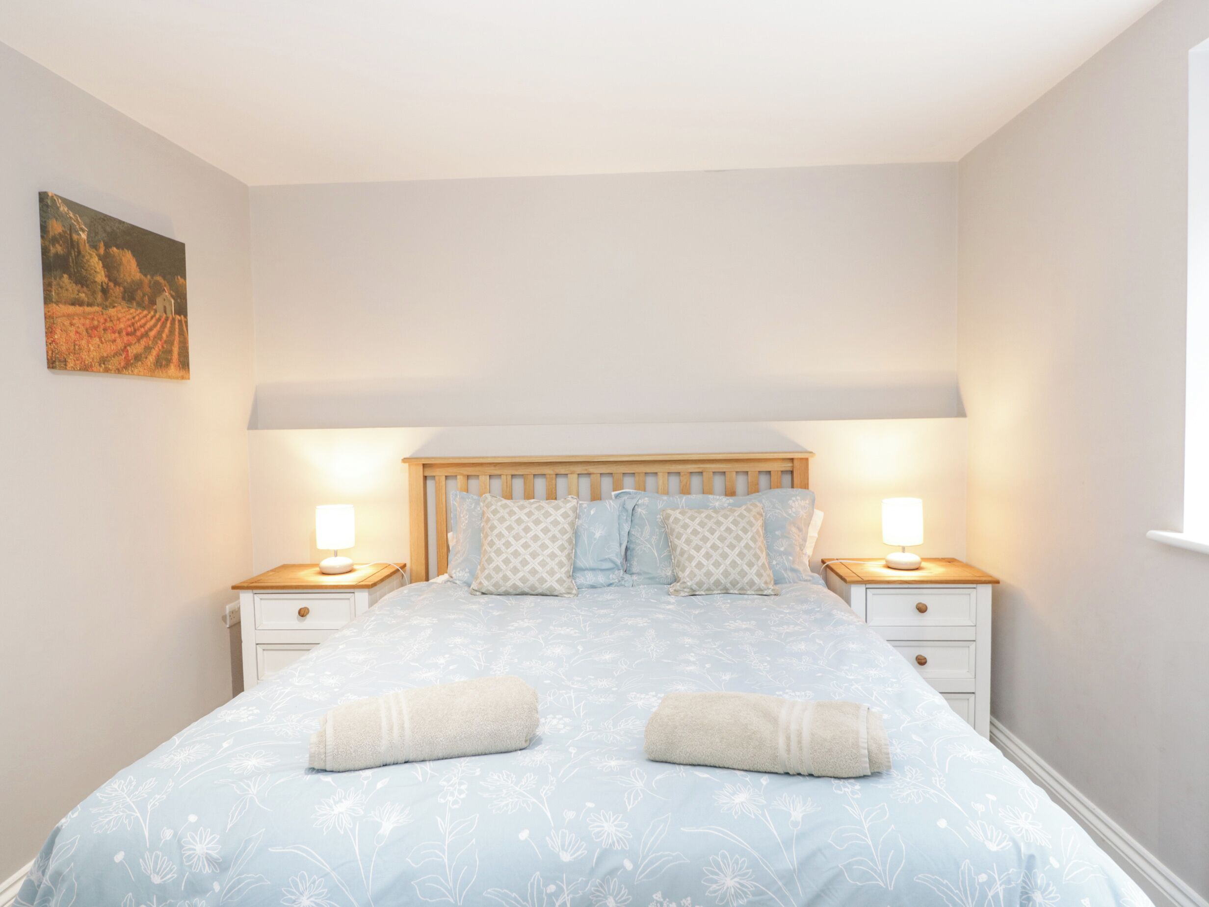 3 Schlafzimmer, individuell dekoriert, individuell eingerichtet