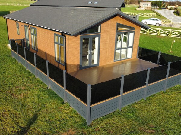 Cherry Blossom Lodge - Whitby