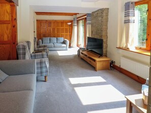 Living area - Highwood Lodge (Huddersfield)