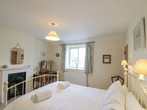 3 Schlafzimmer, individuell dekoriert, individuell eingerichtet
