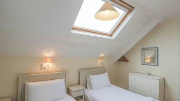 3 bedrooms, individually decorated, individually furnished, free WiFi