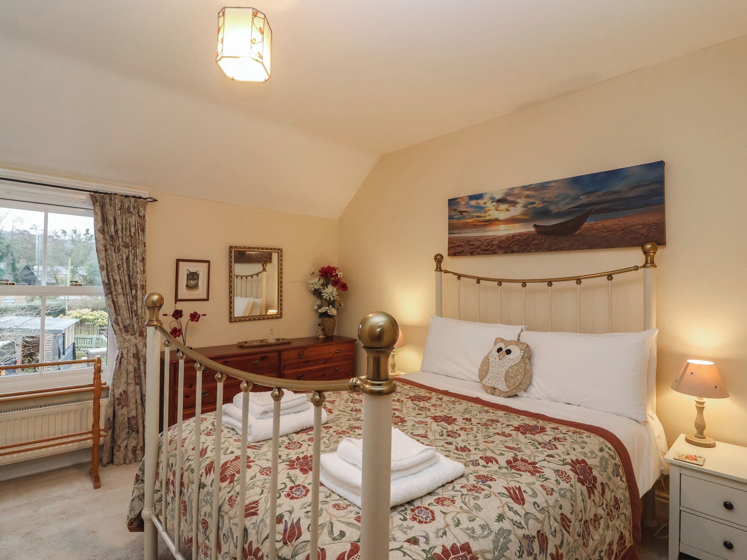 3 bedrooms, individually decorated, individually furnished, free WiFi