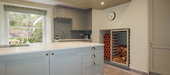 Tretoil Farm House