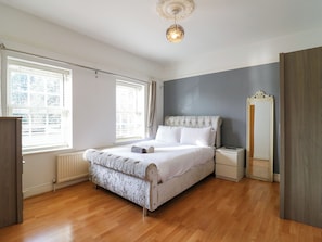 6 bedrooms, individually decorated, individually furnished, free WiFi - Maisonwyck (Canvey Island)