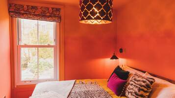 5 Schlafzimmer, individuell dekoriert, individuell eingerichtet